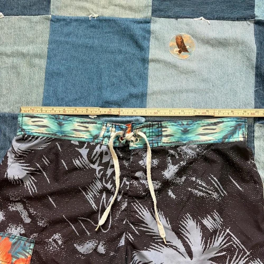 corona 2000s board shorts surf waist 38”